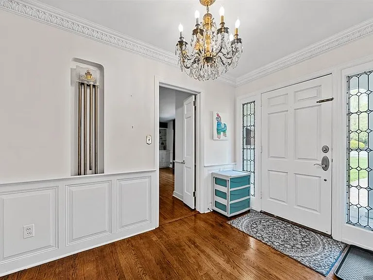 328 W Ridgewood Ave — Photo 3