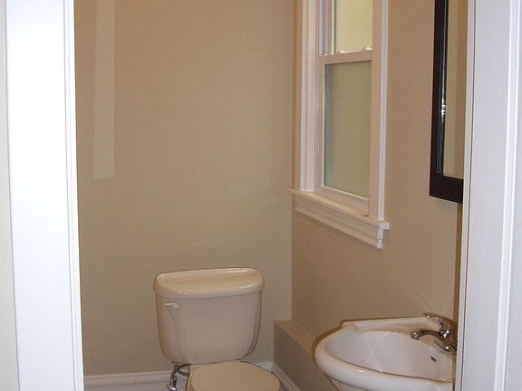 4th image of 3606 Bates St #A