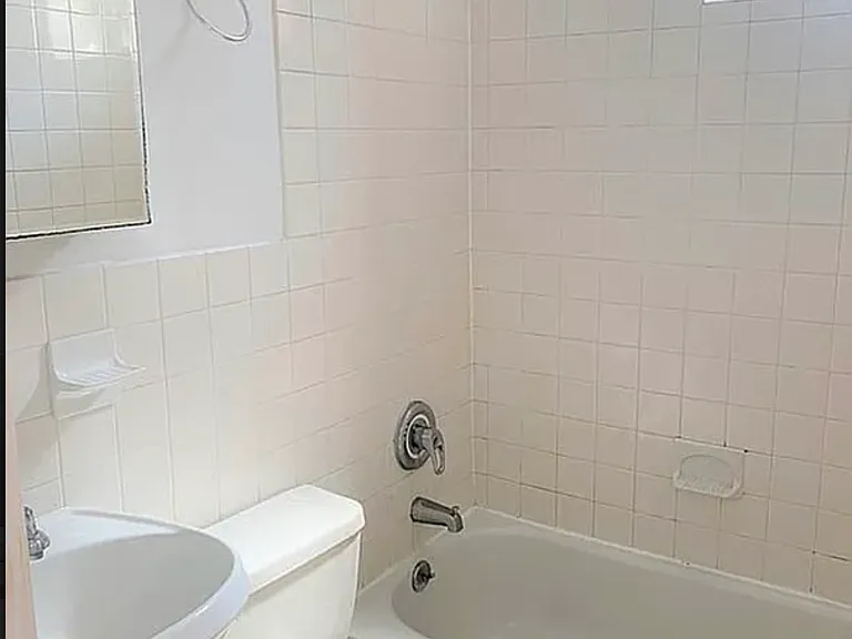 1575 3rd Ave #2B — Photo 5