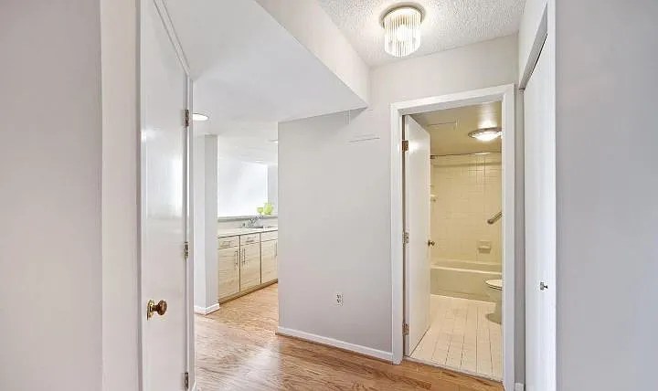 2111 Wisconsin Ave NW #615 — Photo 3