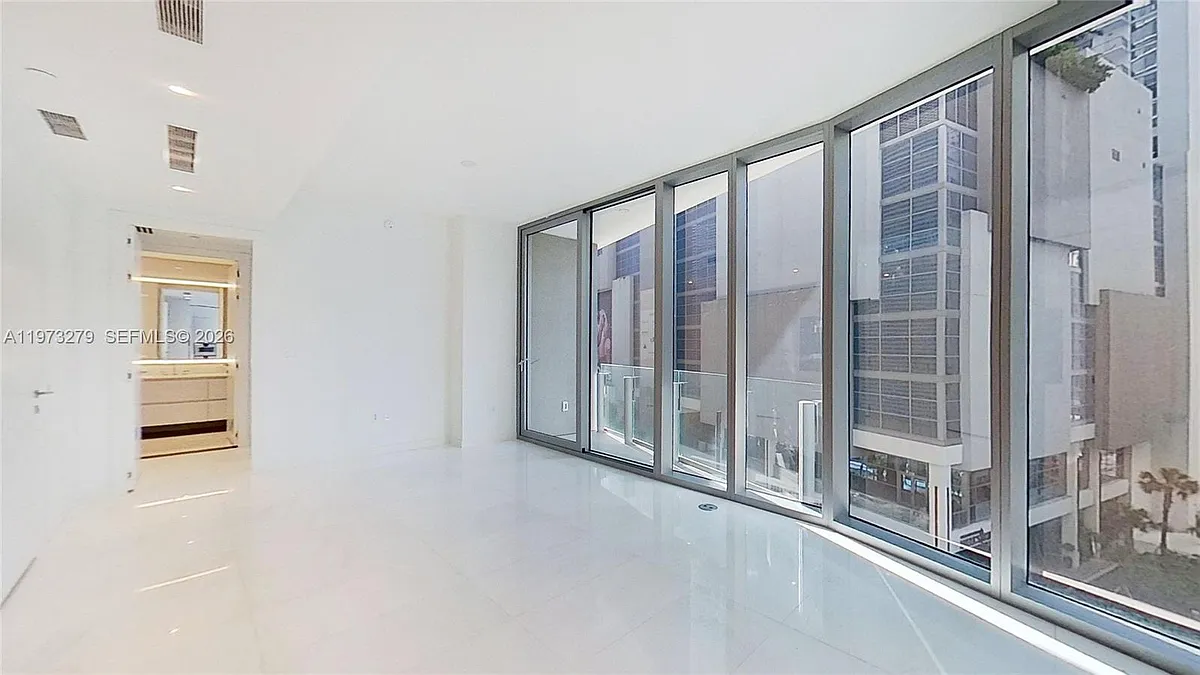 Building Photo - 300 Biscayne Boulevard Way #506E
