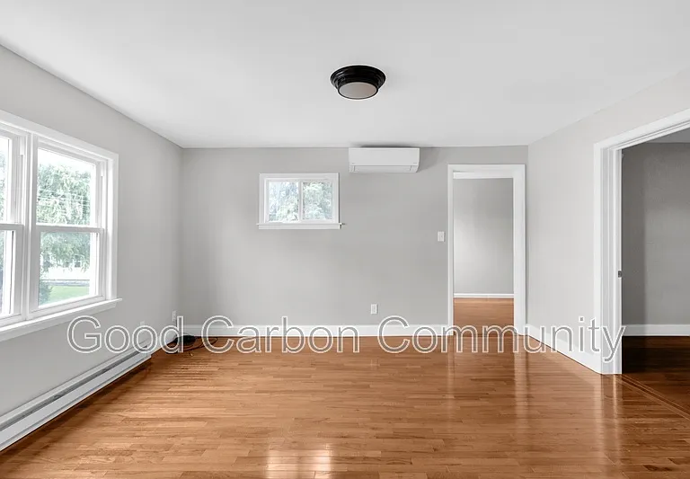 84 Crane St #5 — Photo 11