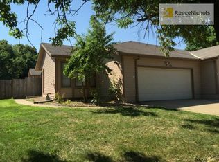 1370 N Ridge Pkwy, Olathe, KS 66061