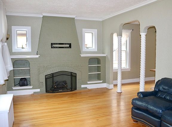 3rd image of 10606 S Campbell Ave