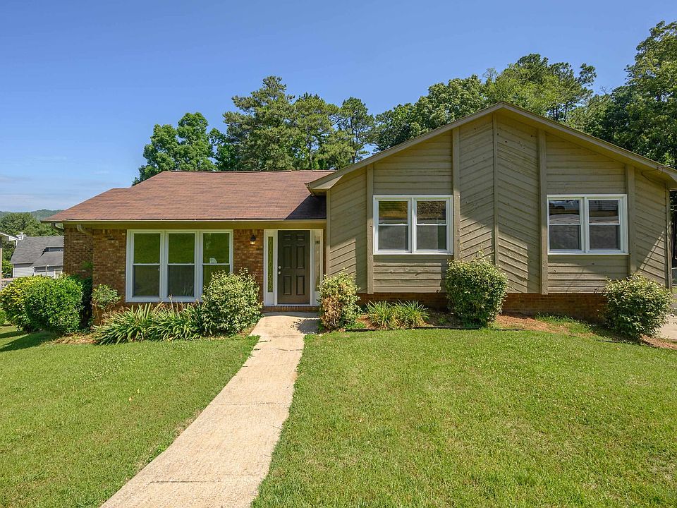 1st image of 8 Forest View Dr