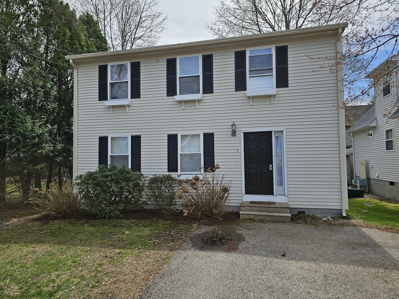 3 bed, 1.5 bath, 1200 sqft, $2,775 — Photo 1