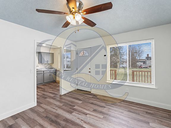 4th image of 1152 Allen St
