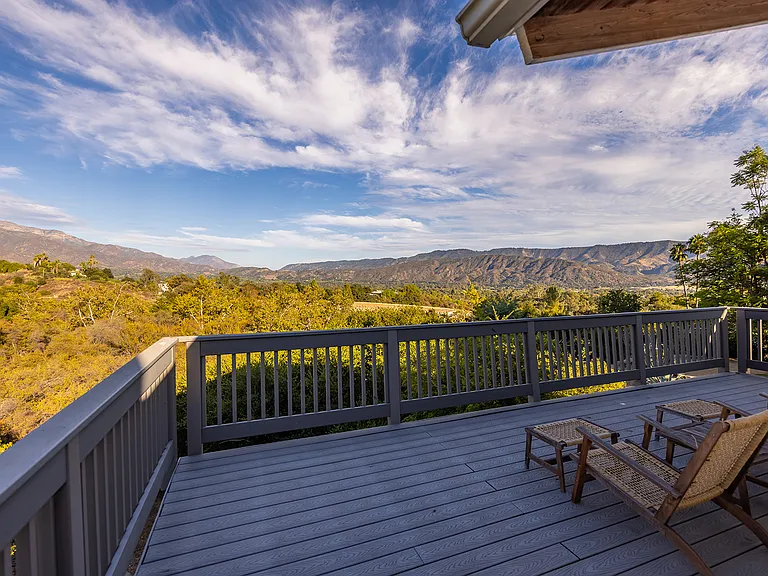 Del Oro Dr — Photo 8