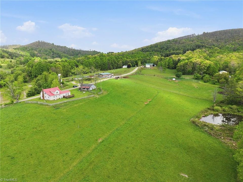 16th image of 4793 Cheek Mountain Rd