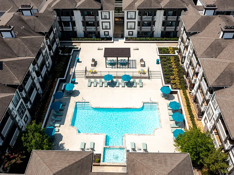 45Eighty Dunwoody — Photo 15