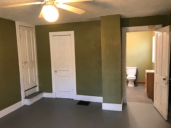 3rd image of 214 S 19th St