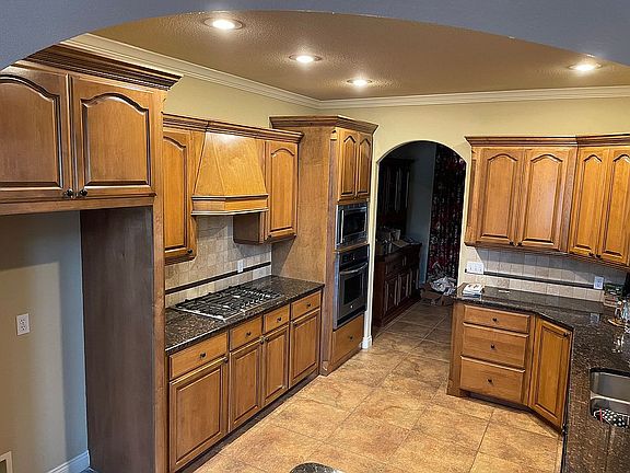 3rd image of 307 Beaver Lake Dr