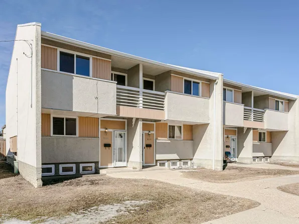 8109 132a Ave NW, Edmonton, AB T5C 2C9