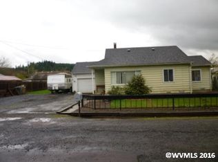 4618 Airport Ln, Sweet Home, OR 97386