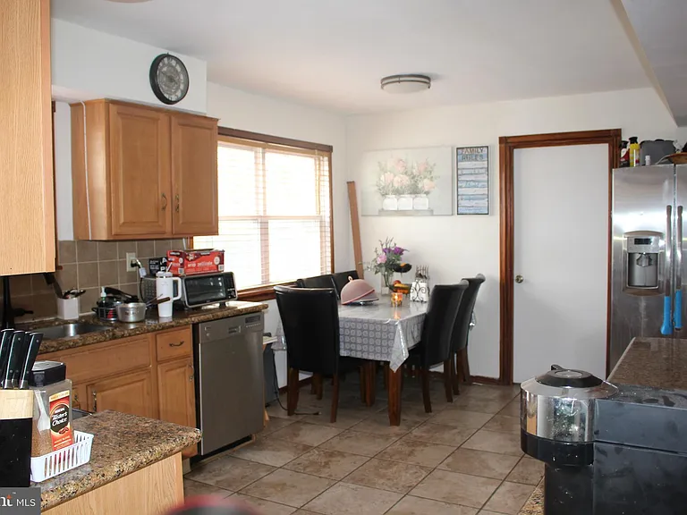 219 Meadow Dr — Photo 32