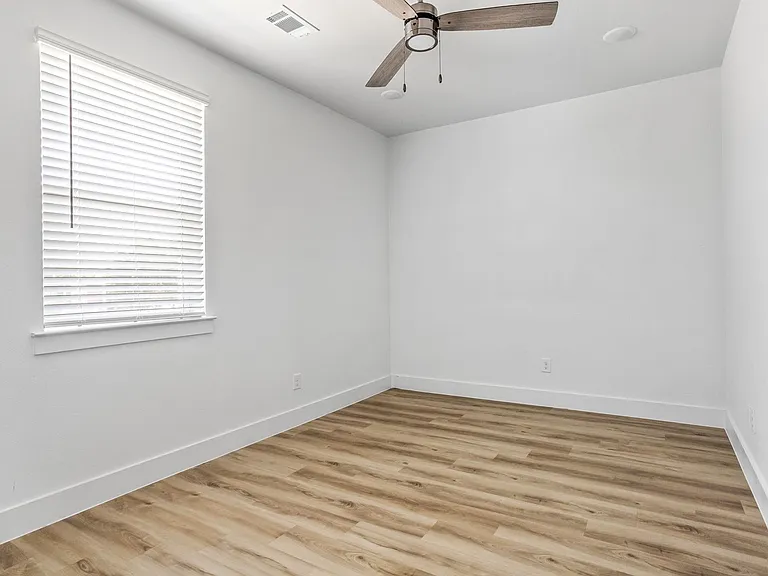2509 Benbrook Blvd #902 — Photo 18
