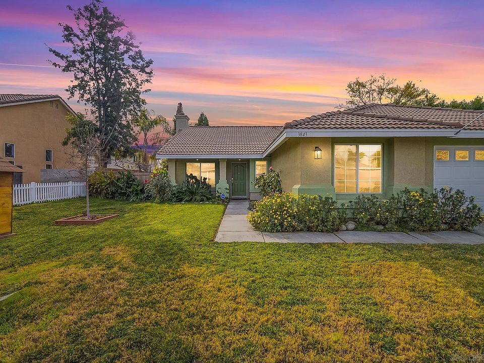1st image of 3843 W Menlo Ave