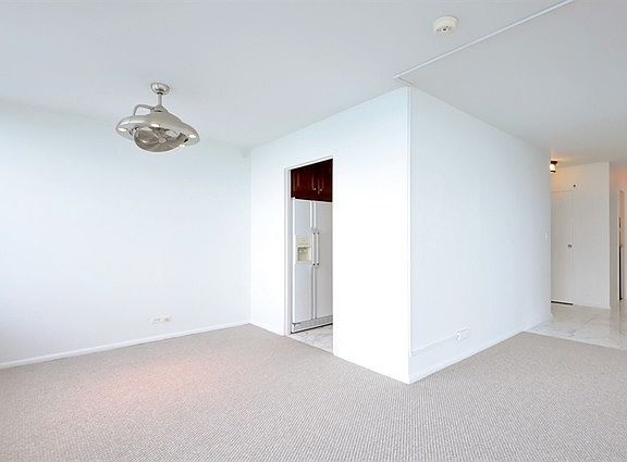 5th image of 3550 N Lake Shore Dr APT 2716