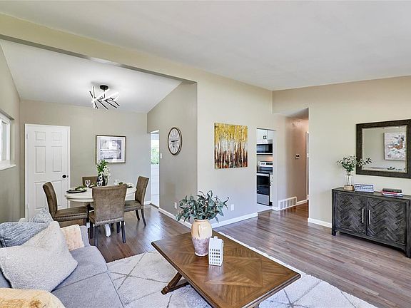 5th image of 360 Larry Dr