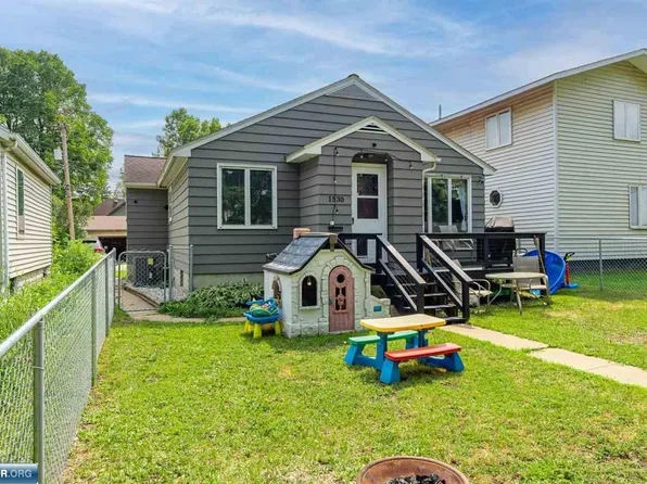 1530 11th St S, Virginia, MN 55792