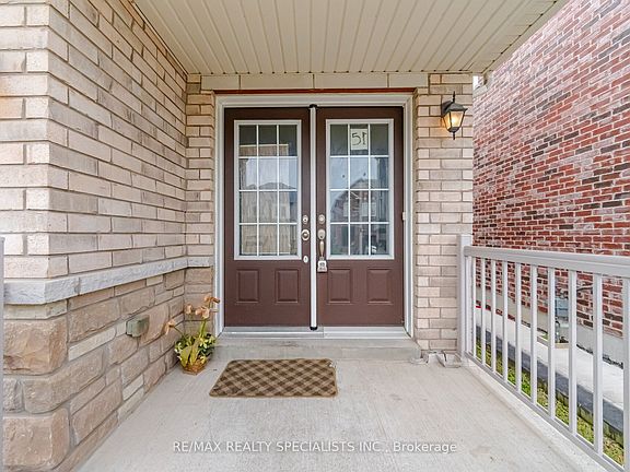 3rd image of 51 Frenchpark Cir