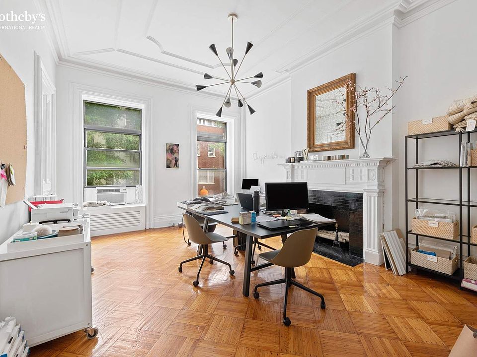 1st image of 130 E 61st St APT 2A