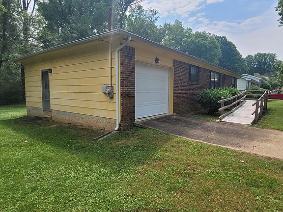 2nd image of 1178 Green Grove Dr #12