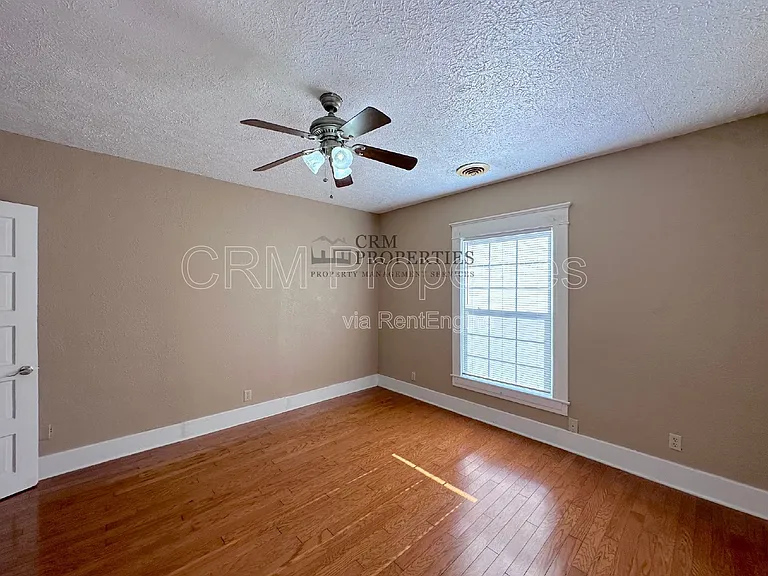 1021 S Purdum St — Photo 11