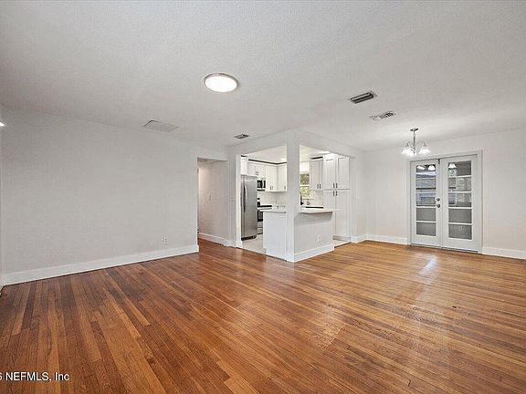 4th image of 6923 GAILLARDIA Road