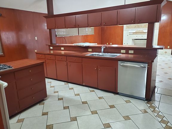 5th image of 8527 Glenaire St