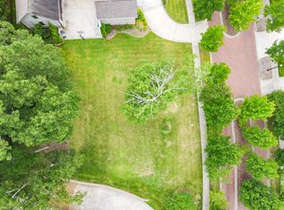 2324 Dogwood Grove Cir, Signal Mountain, TN 37377