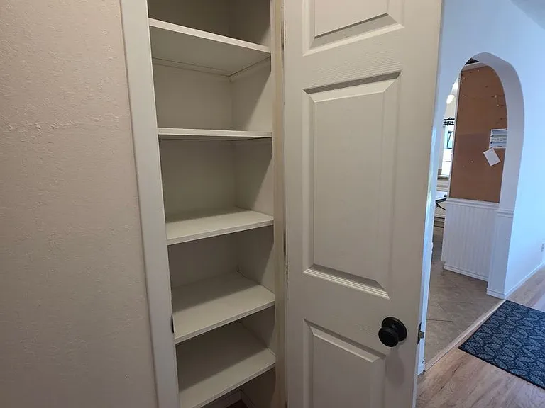 4001 Roland Dr — Photo 11