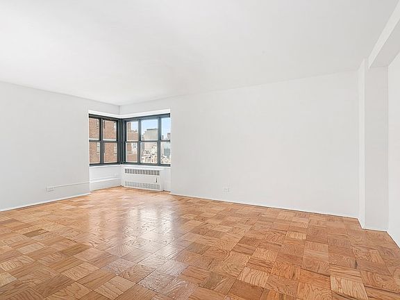 3rd image of 383 Grand St Unit L1506