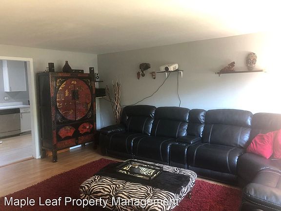 3rd image of 14212 NE 75th St
