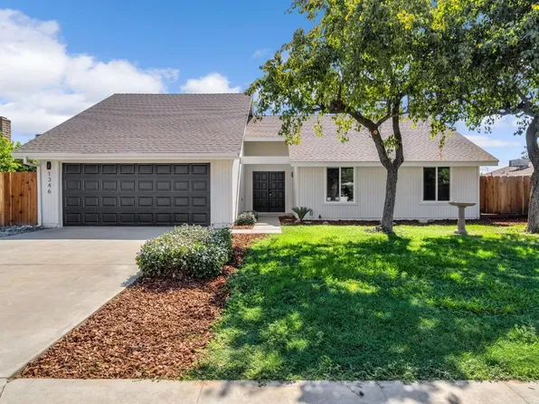 1346 N Eaton Ave, Dinuba, CA 93618