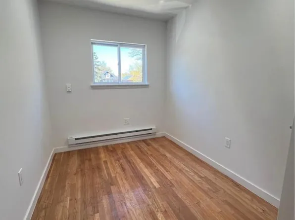 718 Rosedale Avenue image 7 of 9