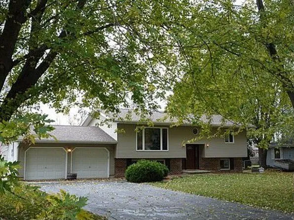 2425 Anderson Ave, Stoughton, WI 53589