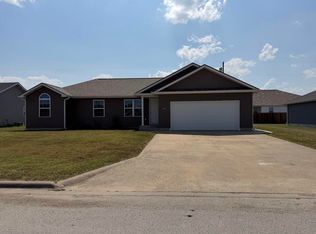 820 W Stewart Street, Bolivar, MO 65613