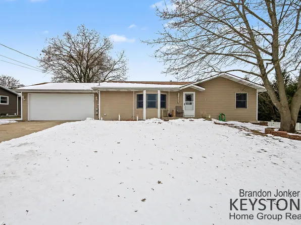 7384 Rezen Dr NE, Rockford, MI 49341