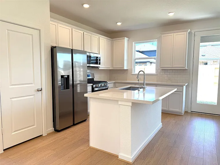 9730 Arrigoni Creek Dr — Photo 2