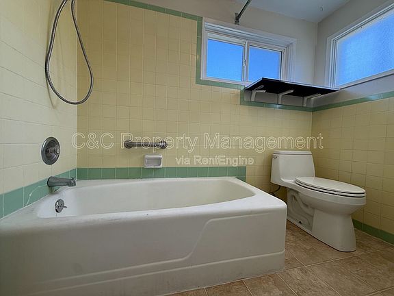 5th image of 500 Hamilton Ave #C
