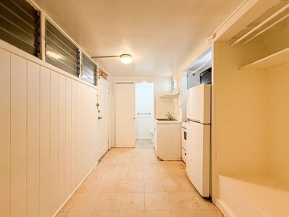 3rd image of 1525 Piikoi St APT 8