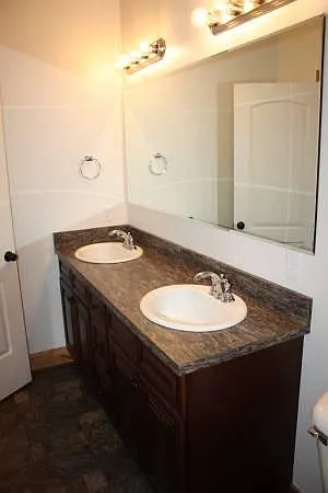 449 Grassland Dr — Photo 7