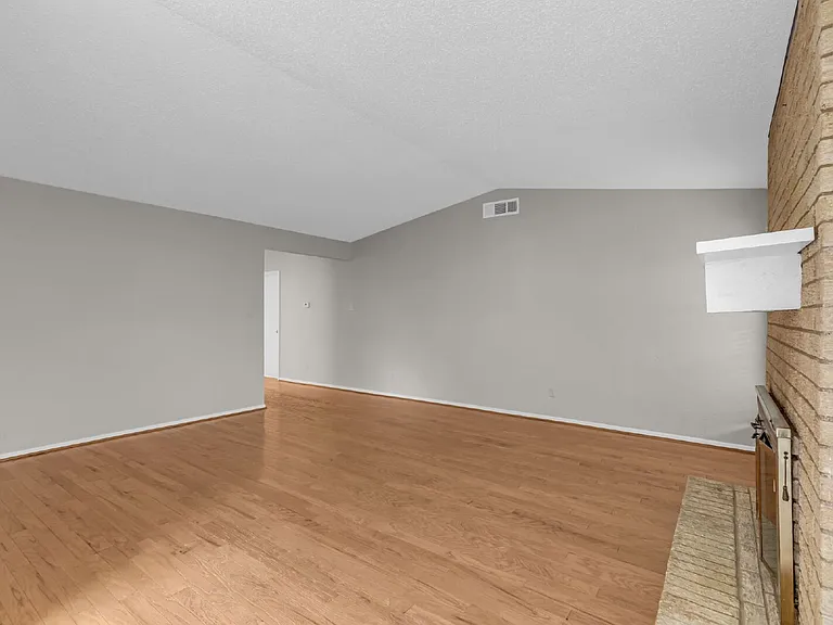 1906 Arvada Dr — Photo 8