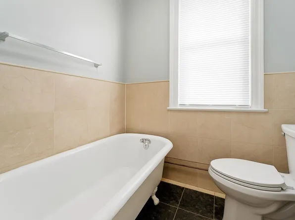 92 Warner Avenue image 14 of 16