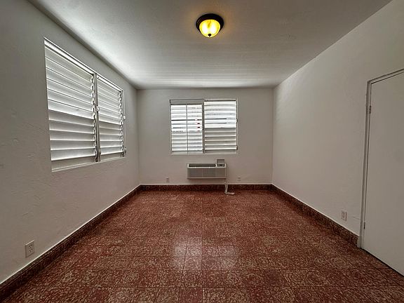 2nd image of 619 Calle Ernesto Cerra #3B