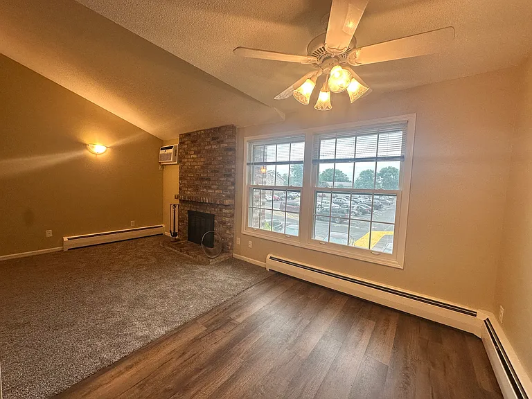 821 Smetana Rd #5 — Photo 5