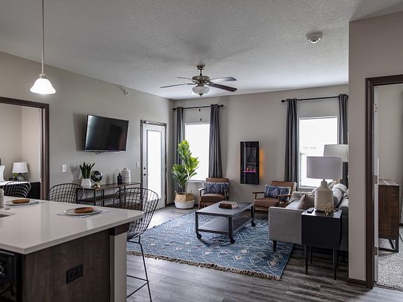 2nd image of 1150 SE Olson Dr #1160_310