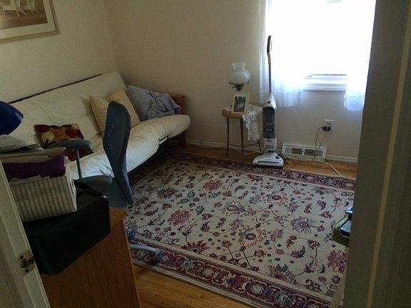 4th image of 7584 Allegheny Dr