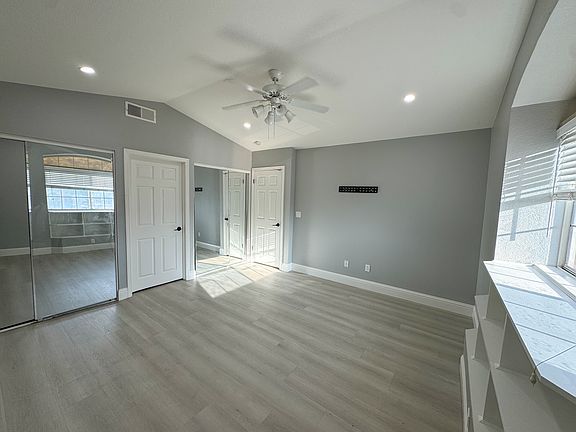 2nd image of 880 Arches Ct #1